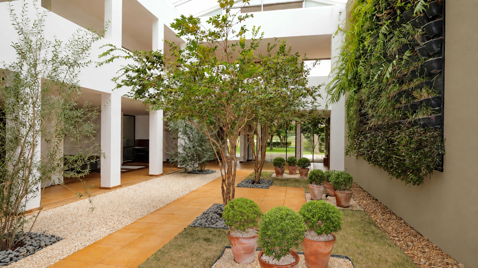 Haras  à venda com 8 Quartos, Tatuí  3025000 m2 