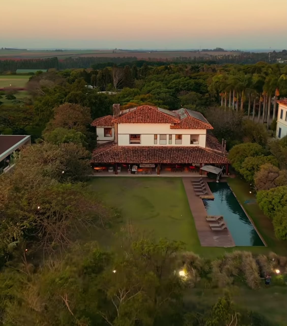 Casa contemporânea com 7 suítes frente golfe na Fazenda Boa Vista, Porto Feliz/SP
