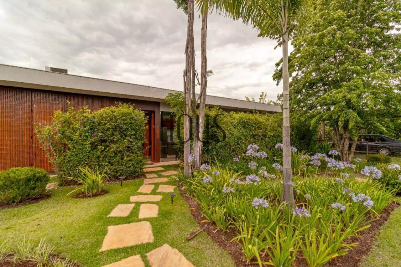 Casa com 5 quartos à venda, 600 m² - Condomínio Fazenda Boa Vista